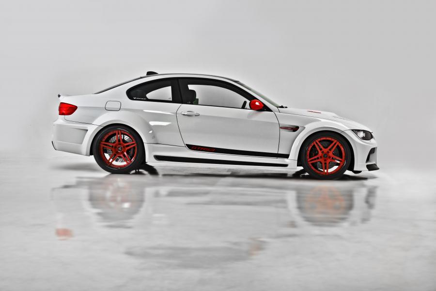  BMW M3 GTRS3 Candy Cane by Vorsteiner 2011 года  (фото 8 из 15)